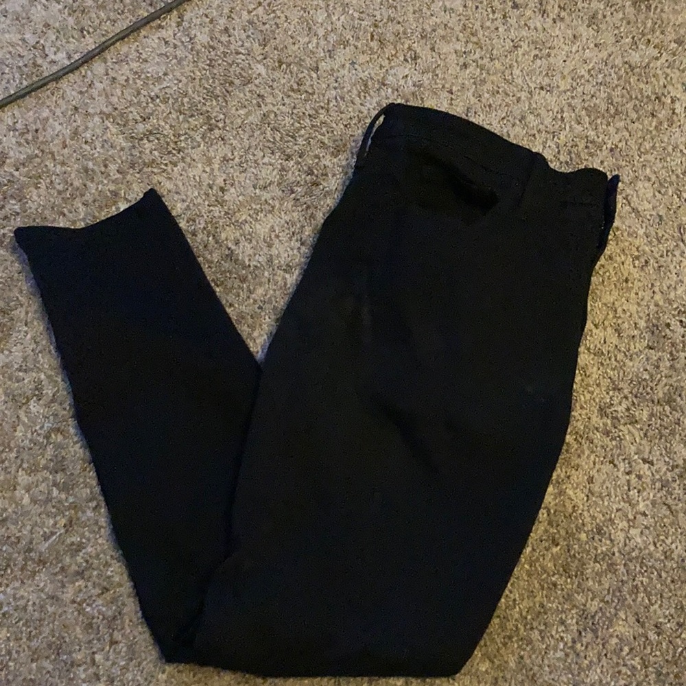 Black Jeans (no holes)